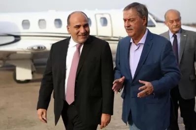 Manzur suspendió un viaje a Brasil por la detención de Lula Da Silva