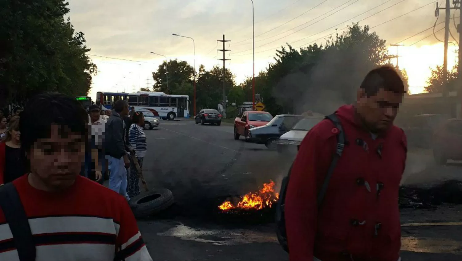 NO PASA NINGÚN VEHÍCULO. Corte en Ohuanta, ruta 301. FOTO DE TWITTER/APEREZDORADO