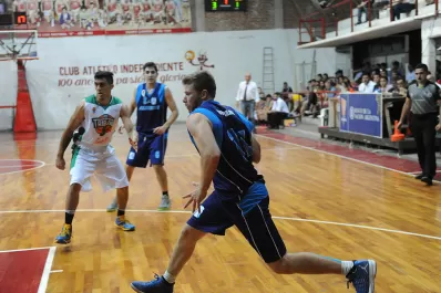 Torneo Federal: liderado por Gustavo Ahumada, Alberdi forzó el cuarto partido