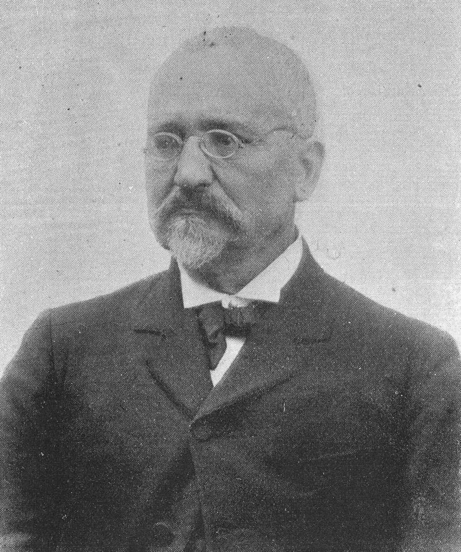   FÉLIX F. AVELLANEDA. Fue redactor durante varios años del vespertino                                       tucumano “El Orden”. 