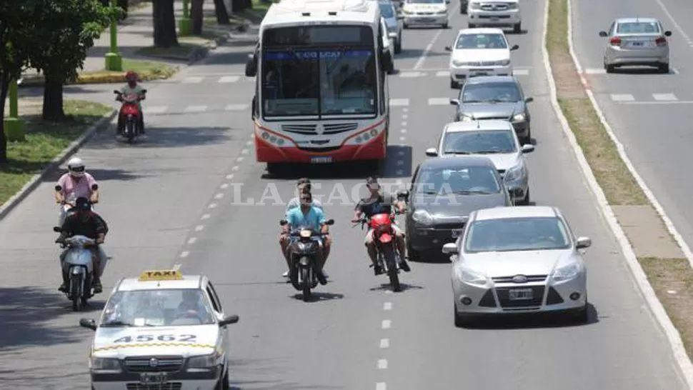 DATO. Según los especialistas, sólo el 30% de los motociclistas usa casco.