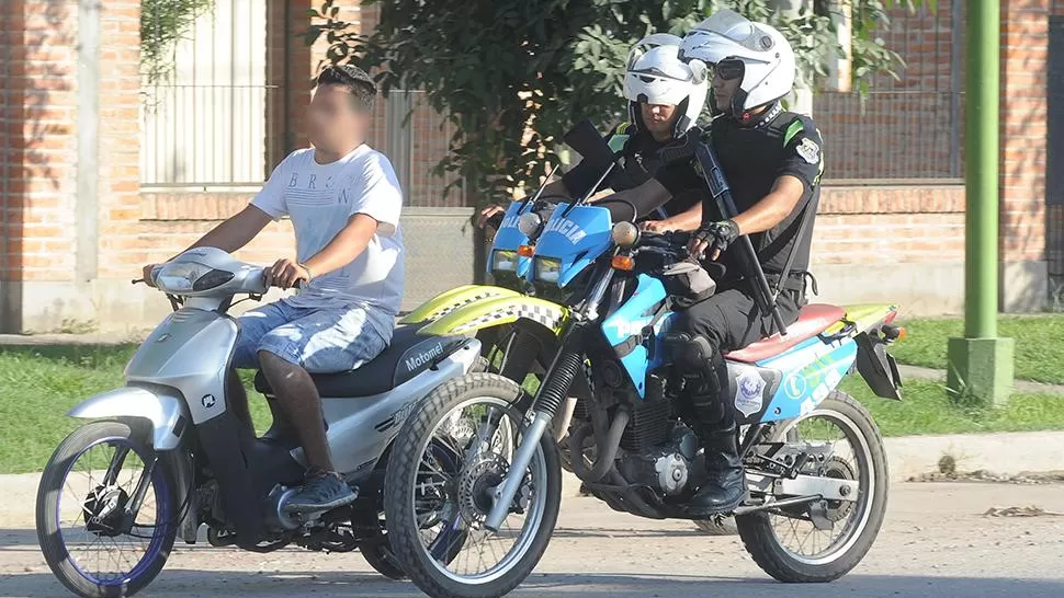 Abogados cuestionaron la nueva exigencia para motociclistas