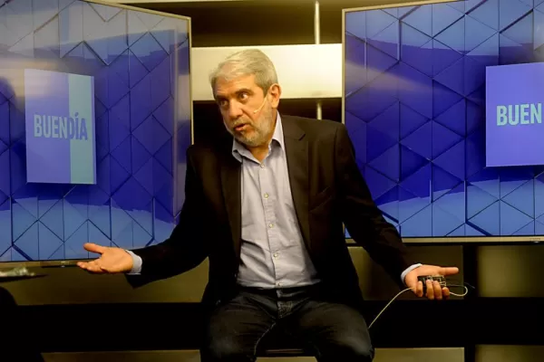 Aníbal Fernández:“estos son chorros; nosotros, no”