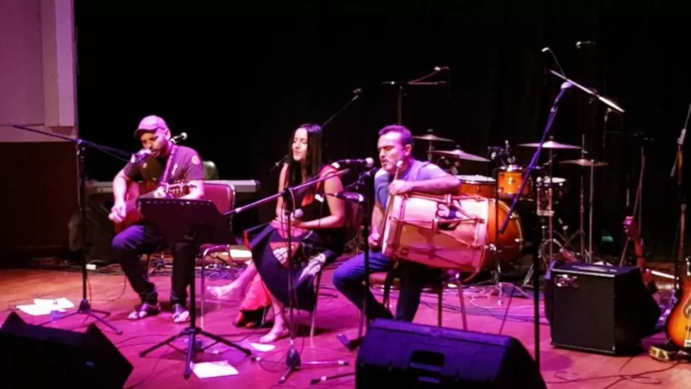 AMALGAMA. La Yunta y la Bruja Salguero ya compartieron escenarios.  