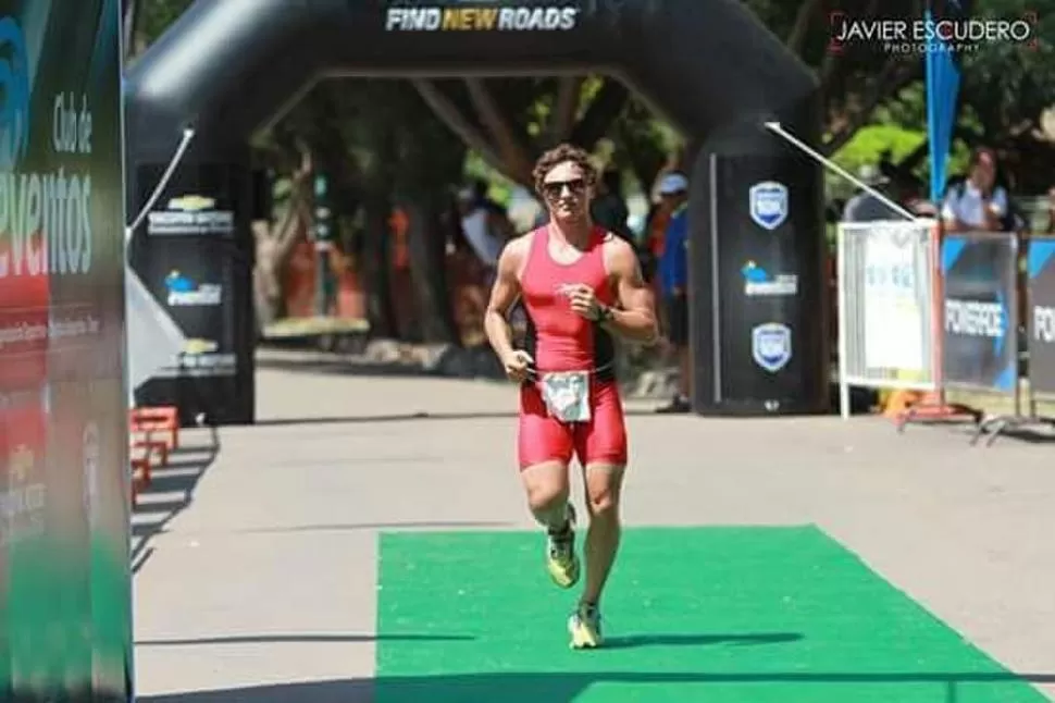 DECIDIDO. Luis Elizalde dice que el deporte le permitió detener la diabetes. foto de javier escobar