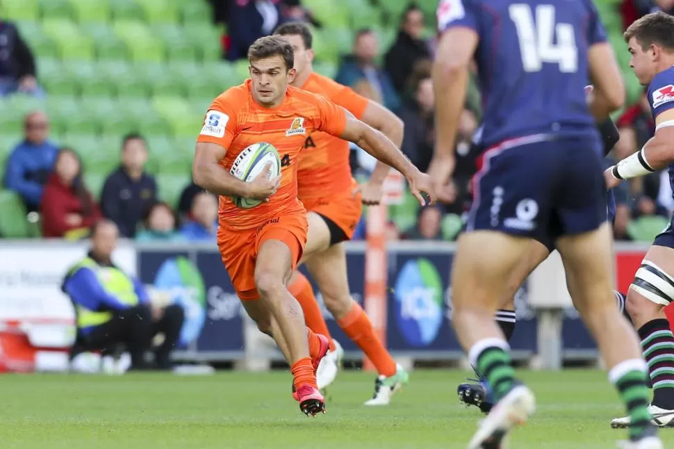 FIGURA. Ramiro Moyano apoyó un    try frente a los Rebels. prensa uar