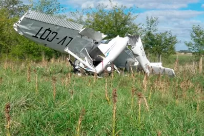 Se estrelló una avioneta en el aeródromo de General Rodríguez: quedó partida al medio