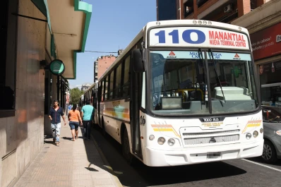 Darán créditos para la renovación de colectivos en todo el país