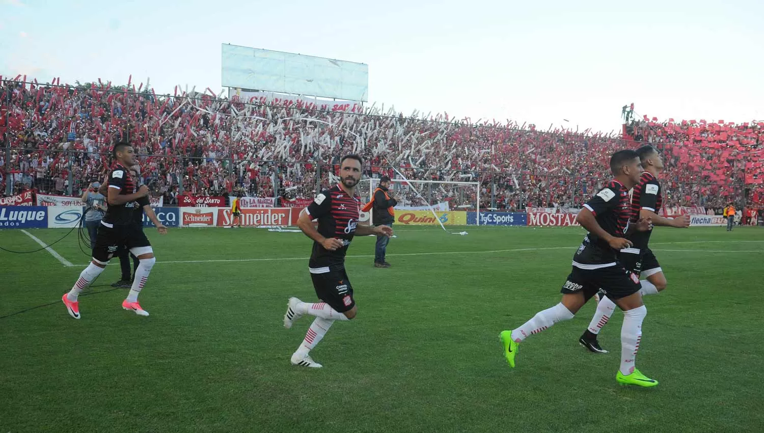 EN LA PELEA. San Martín sueña con el campeonato y el ascenso directo. (LA GACETA)