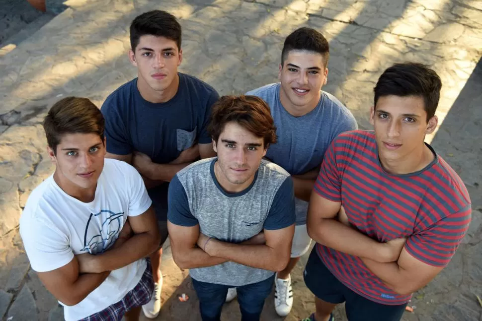 MIRADAS A FUTURO. Tomás Vanni, Vivaldo Tincani, Gonzalo Albornoz, Mariano Muntaner y Ramiro Yanetti, representantes de un plantel que brilló en el Argentino M18. la gaceta / foto de DIEGO ARAOZ