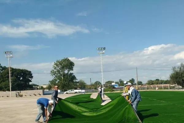 Atlético tendrá cancha sintética