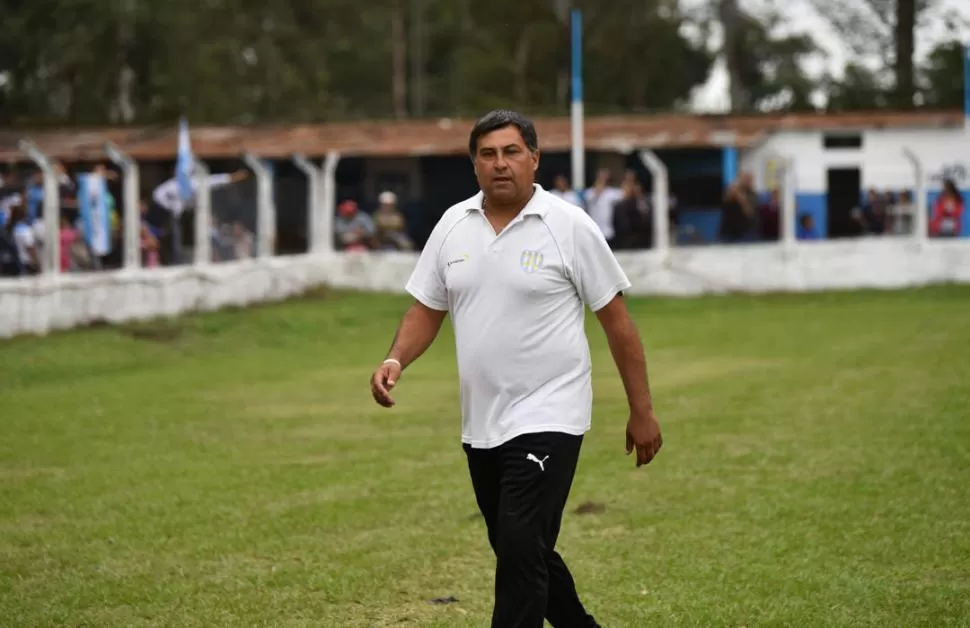 MINUCIOSO. Walter Villafañe mostró respeto por San Antonio. la gaceta / foto de Osvaldo Ripoll