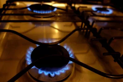 Por cada $ 100 que se pagan de luz o gas, $ 27 son impuestos