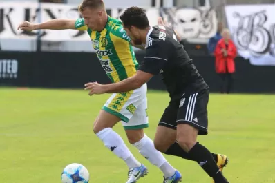 Deportivo Riestra le dio una mano a San Martín al derrotar a Aldosivi 1-0