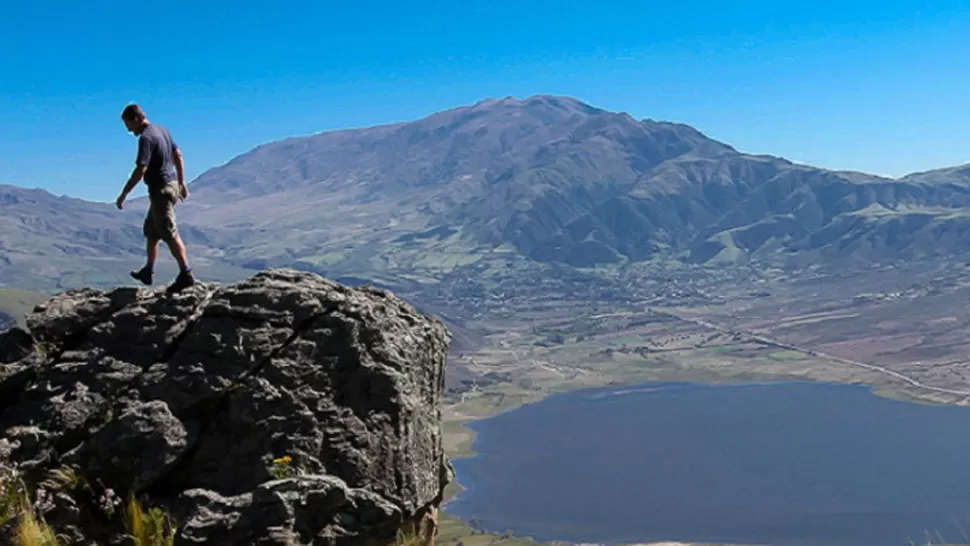 TAFÍ DEL VALLE. Esta es  la vista desde la cima del Ñuñorco. ARCHIVO