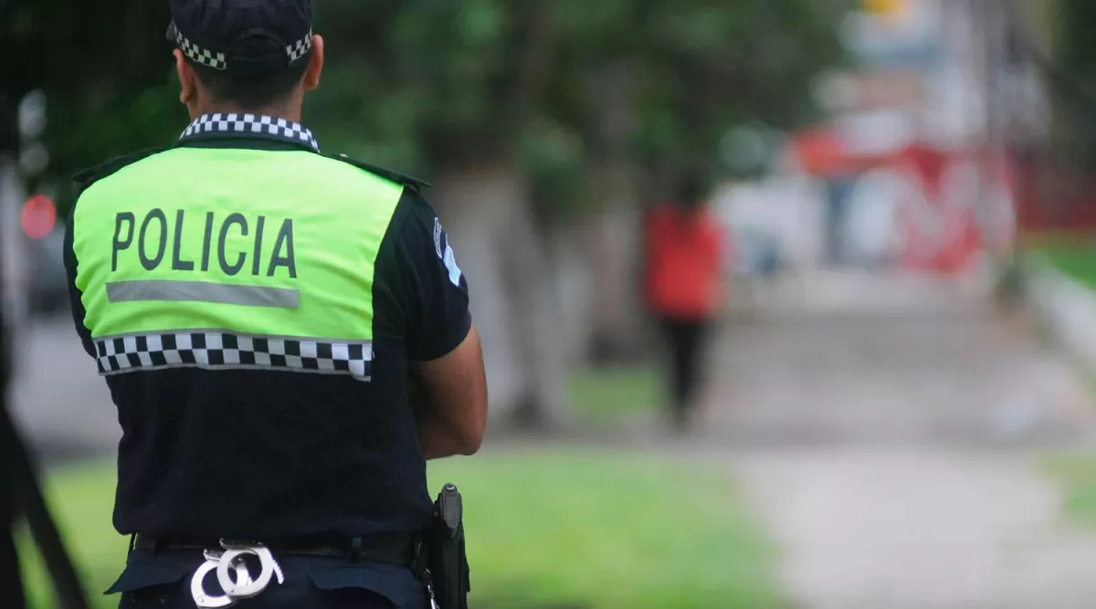 DISPOSICIÓN. El Gobierno pretende realizar los estudios clínicos a unos 8.500 efectivos que integran la fuerza de seguridad de la provincia. la gaceta / foto de analia jaramillo 