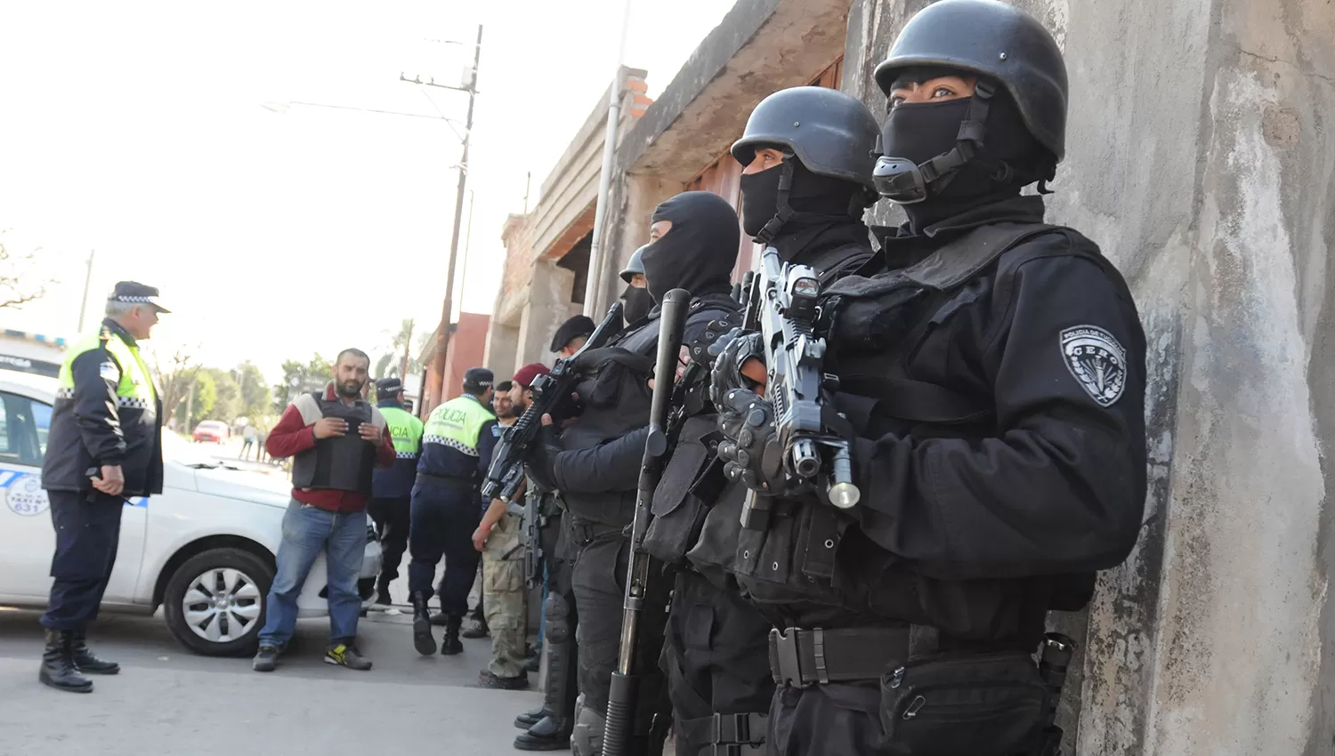 La Policía realiza frecuentes operativos en la zona de Villa 9 de Julio, donde actúan los miembros del clan Toro. LA GACETA / ANALÍA JARAMILLO