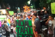 Video: tucumanos convocados por las redes protestaron en EDET en contra de la suba de tarifas