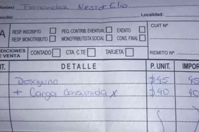 Efecto de la suba de tarifas: le cobraron $ 40 por cargar la notebook en un bar