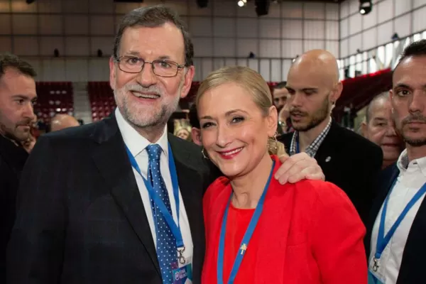 La presidenta de la Comunidad de Madrid tuvo que renunciar por un video de robo de cosméticos