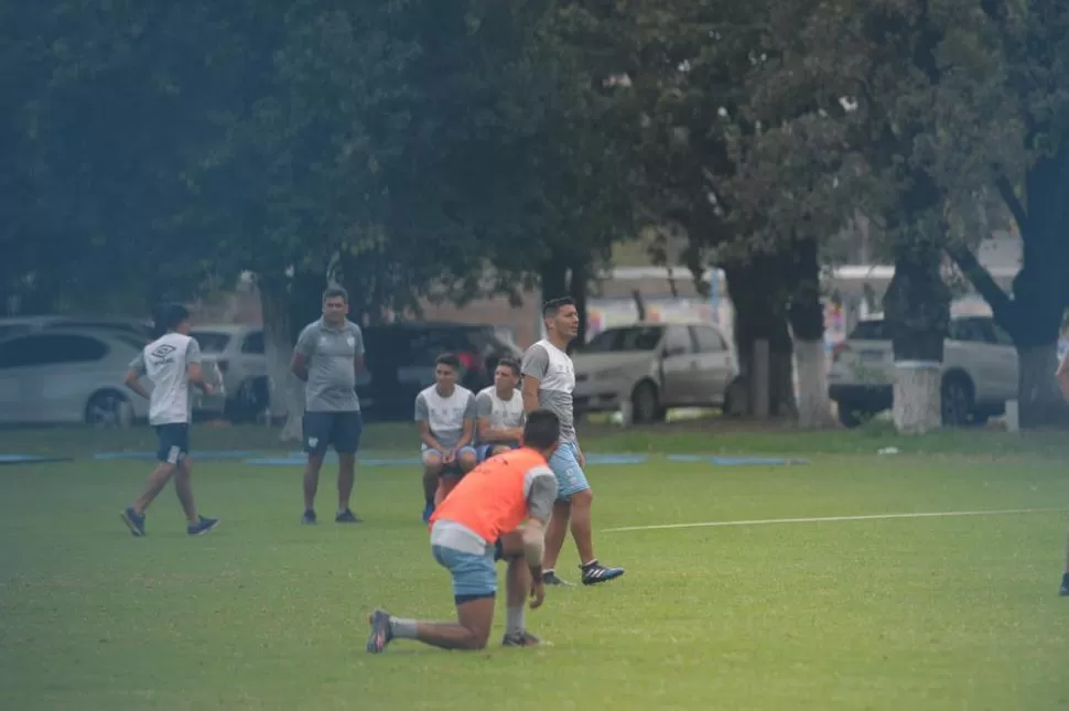 LISTO. Después de descansar ante Unión, el domingo pasado, Guillermo Acosta jugará de entrada y por el carril derecho esta noche ante The Strongest. la gaceta / foto de franco vera