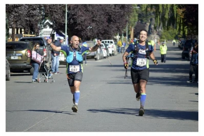 Acuña y Parodi llegaron juntos a la meta