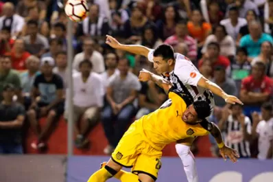 Peñarol venció a Libertad y alcanzó a Atlético: cómo quedó el Grupo C