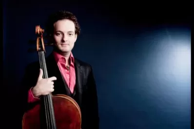 Para Eugene Lifstchitz  “la vida de los chelistas sería más fácil sin este concierto”