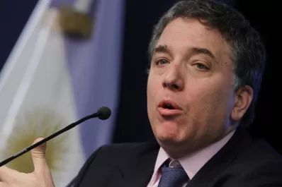 Dujovne le restó importancia a la escalada del dólar: tenemos que ponernos menos nerviosos