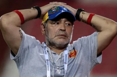 El equipo de Maradona no ascendió y él renunció como técnico de Al Fujairah