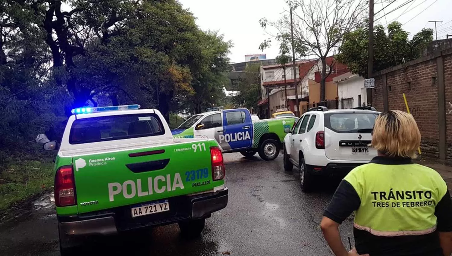 DOS FALLECIDOS. Un padre y su hijo se electrocutaron el el partido de Tres de Febrero. (FOTO AGENCIA DIB)