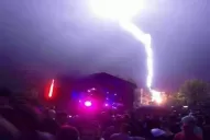 Video: un rayo cayó en medio de una fiesta electrónica en Buenos Aires