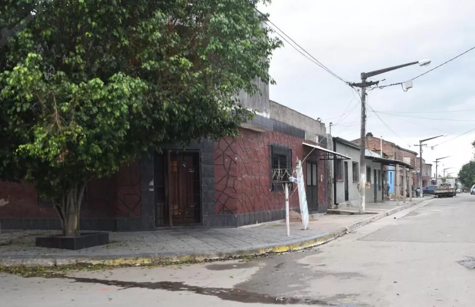 VILLA 9 DE JULIO. La calma volvió a la populosa barriada después de varios días de tensión y presencia policial por el secuestro de la matriarca del clan Toro. la gaceta / foto de Osvaldo Ripoll