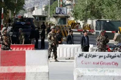 Dos atentados en Afganistán dejaron un saldo de 11 niños y nueve periodistas muertos