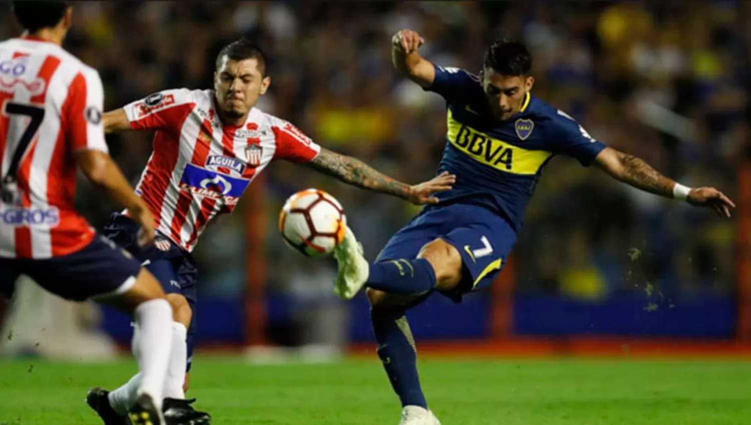 PARTIDO CLAVE. Boca tiene que vencer a Junior para seguir en la Copa. (ARCHIVO)