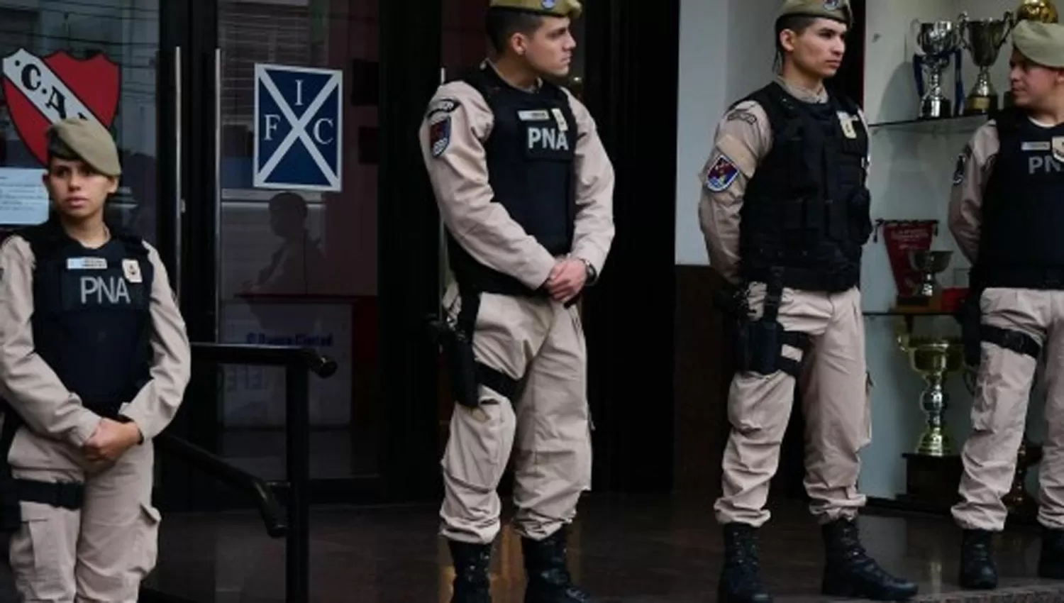 ALLANAMIENTOS. Los procedimientos tuvieron como objetivo reunir información sobre facturación de pases de jugadores y de proveedores de Independiente. FOTO TOMADA DE LAPRENSA.COM.AR