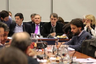 Tarifas: un foro empresarial rechaza el retoque propuesto por la oposición