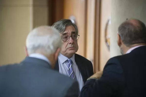 Lebbos acude al Senado por las amenazas a testigos