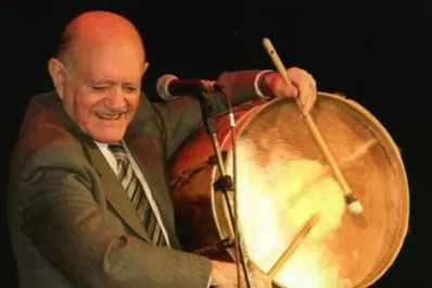 Vitillo Ábalos, el cacique de una tribu de chacareras