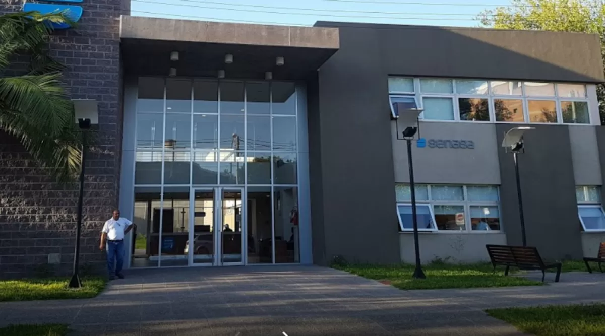 Negri justificó los despidos en el Senasa