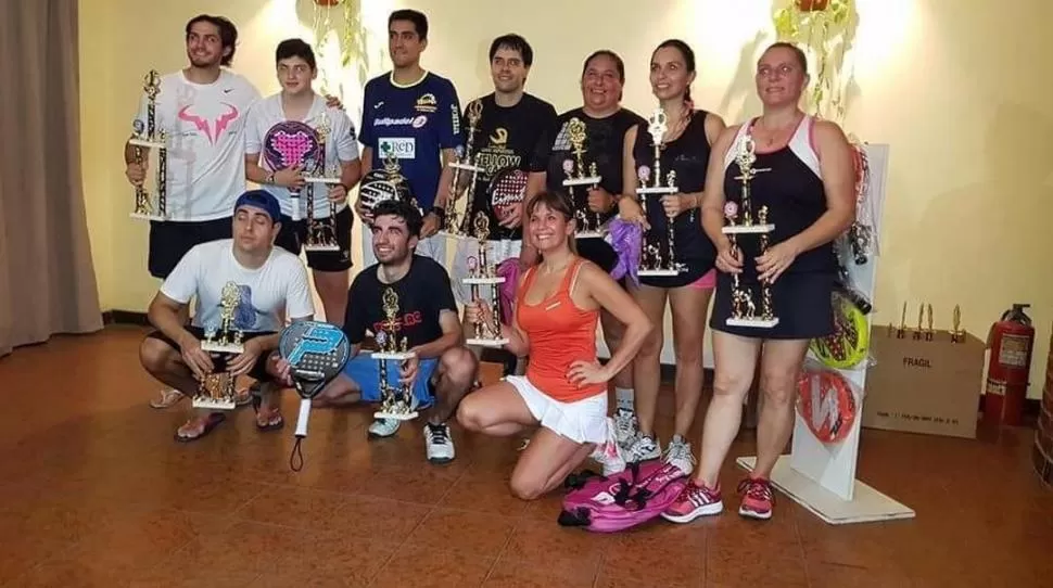  foto de SAQUE Y VOLEA