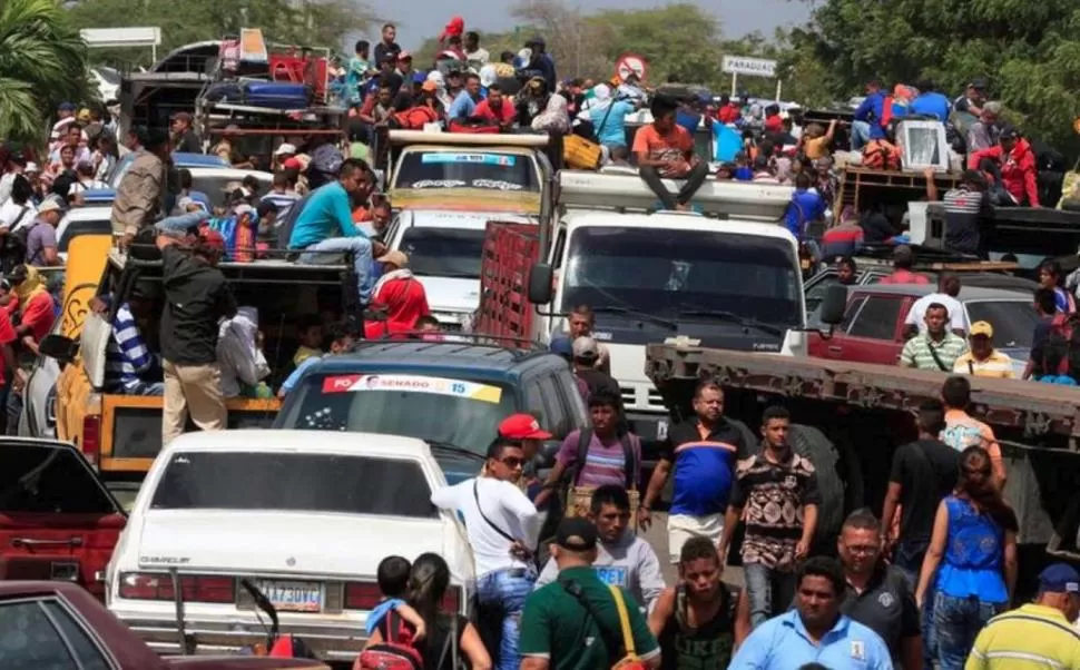 AFLUENCIA MASIVA. Roraima es el pueblo fronterizo brasileño  que recibe la mayor cantidad de refugiados.  REUTERS (ARCHIVO)
