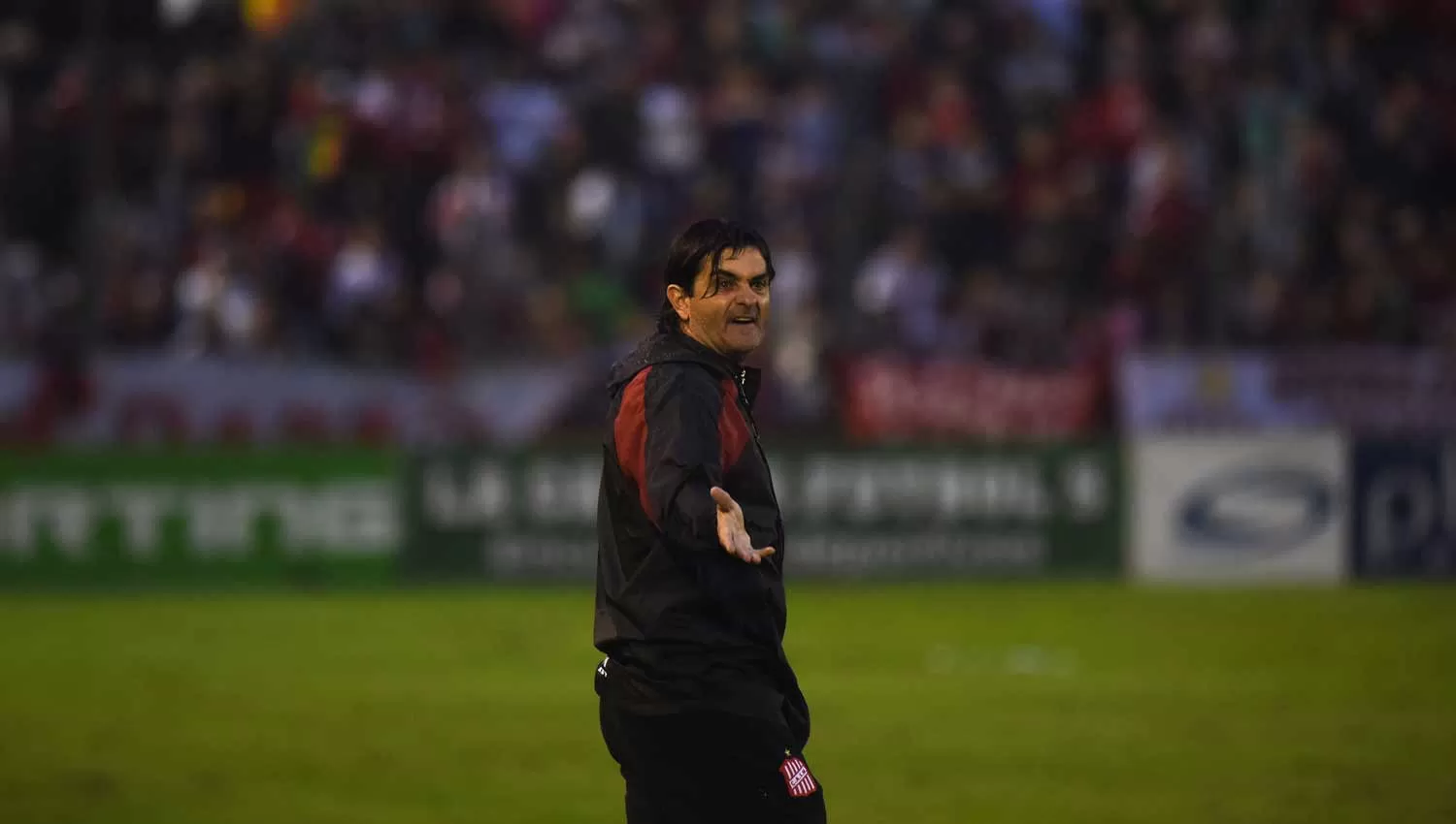 MÁS PRESIÓN. Yagi tendrá la misión de acomodar la última línea del Santo. LA GACETA / FOTO DE DIEGO ARÁOZ