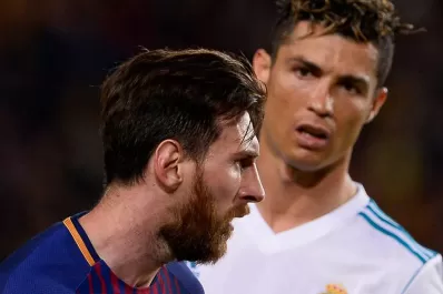 Acusan a Messi de presionar al árbitro del clásico entre Barcelona y Real Madrid