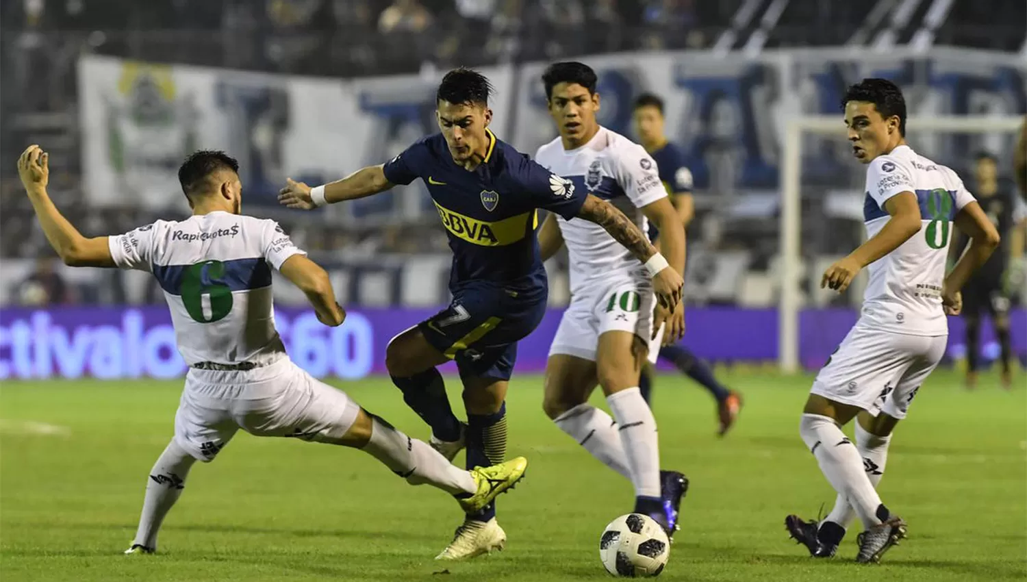 FIGURA. Pavón, de Boca, es la preocupación máxima de Gimnasia. (TELAM)