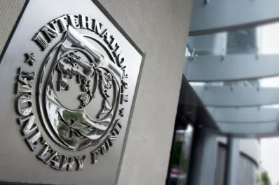 Macri pidió ayuda al FMI, con un dólar que subía a $ 22,90 y mientras la Bolsa caía 3,8%