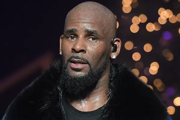 Tras las denuncias de abuso, Spotify sacó la música de R. Kelly de sus listas