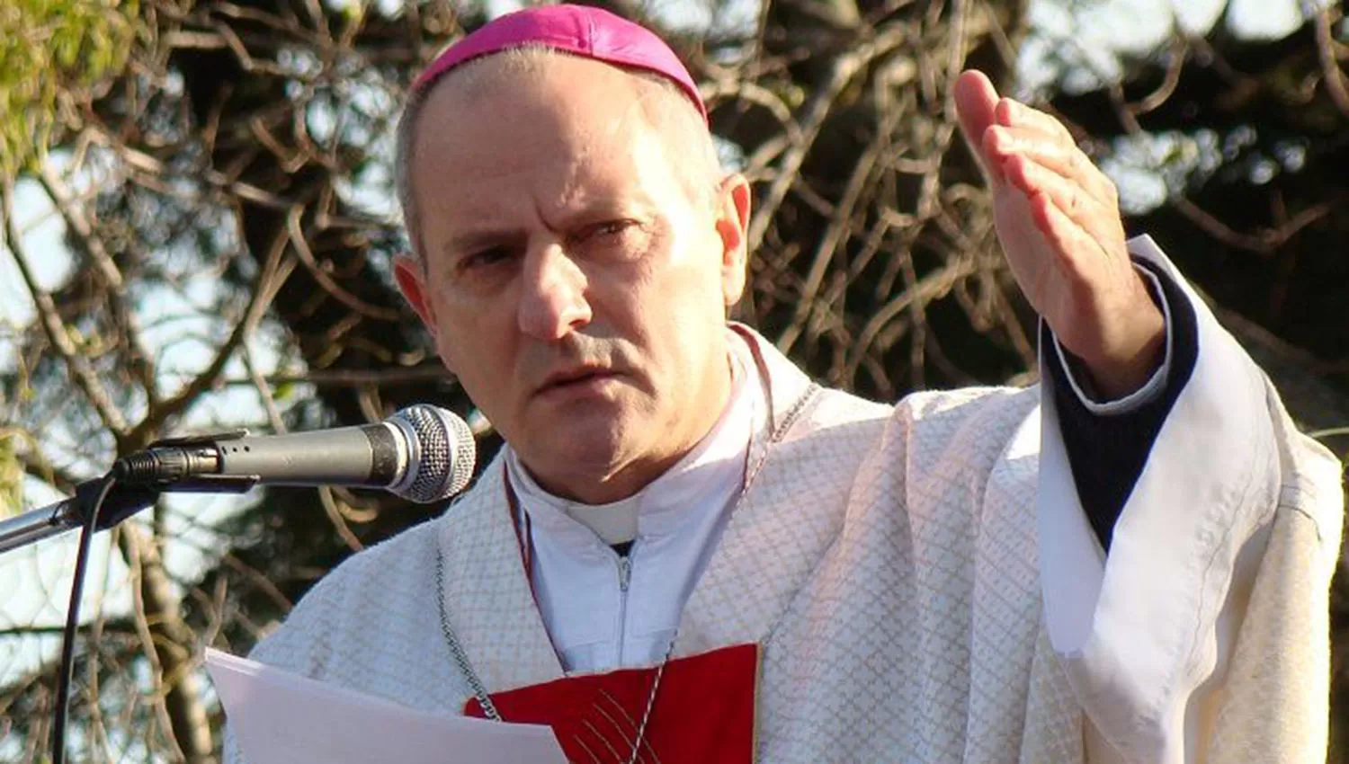 El titular de la Pastoral Social de la Iglesia, monseñor Jorge Lugones. FOTO TOMADA DE ADN