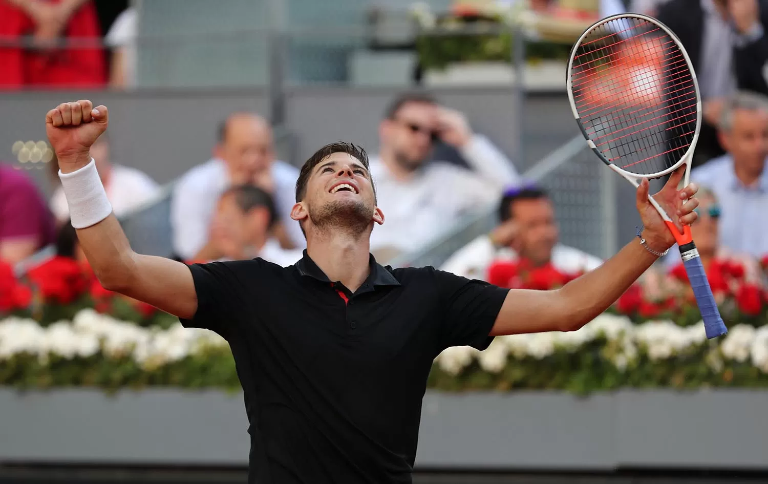 Dominic Thiem celebra su gran victoria en la Caja Mágica.
REUTERS