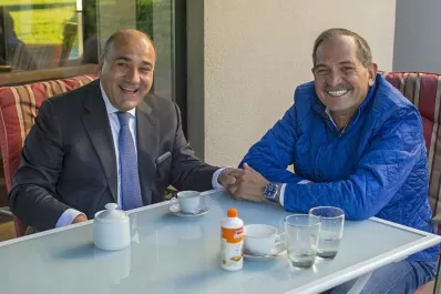 Por segunda vez en un mes, Manzur visitó a Alperovich en su casa